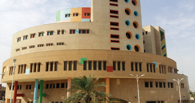 بیمارستان 240 تختخوابی اطفال اهواز (ابوذر)