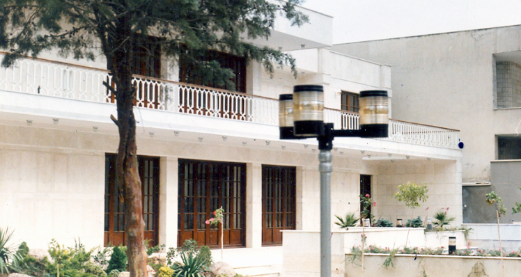 بازسازی سفارت عمان 